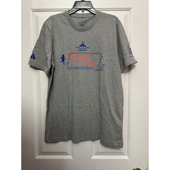 Size Medium Mens Adidas Boston Marathon Hopkinton T Shirt Gray IW0822 NEW - Picture 1 of 4